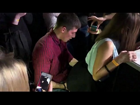 ❤️ Орус түнкү клубунда чыныгы секс. 18 жаштагы орус кыз түнкү клубда ануста жана жыныс кынында сексен ☑ Сапаттуу секс боюнча порно ky.filmepornonline.ru ❌️